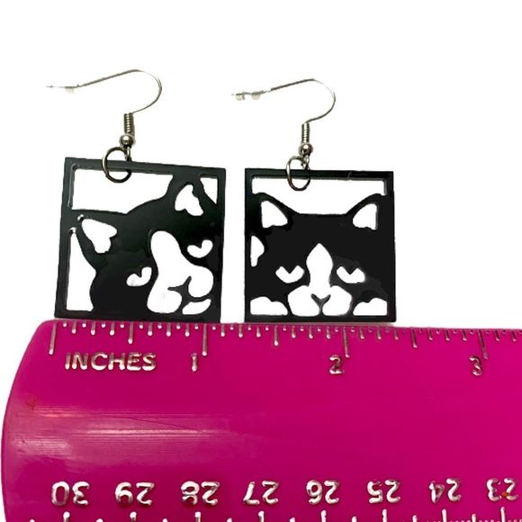 Framed Black Cat Earrings - Picture 3 of 3